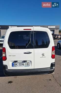 Минивэн Peugeot Rifter 2021 в 