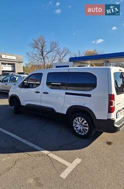 Минивэн Peugeot Rifter 2021 в 