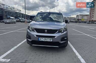 Минивэн Peugeot Rifter 2023 в 