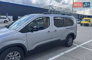 Минивэн Peugeot Rifter 2023 в 
