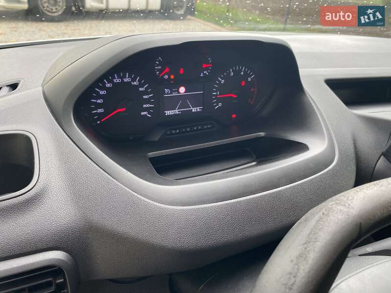 Мінівен Peugeot Rifter 2020 в Шепетівці