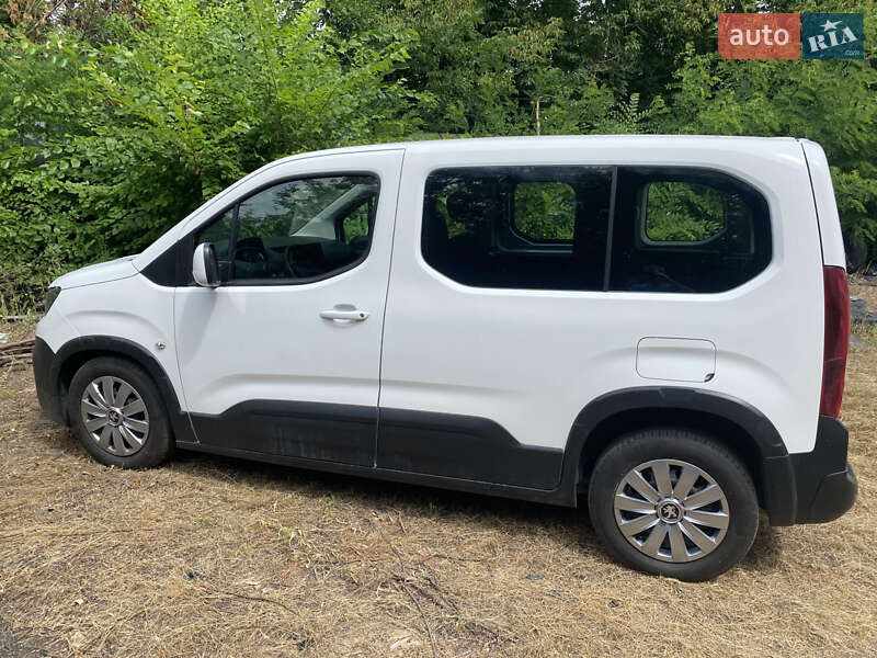 Минивэн Peugeot Rifter 2020 в Киеве