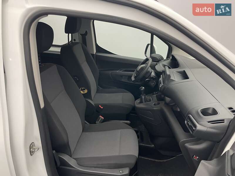Минивэн Peugeot Rifter 2020 в Киеве фото 16 Минивэн Peugeot Rifter 2020 в Киеве