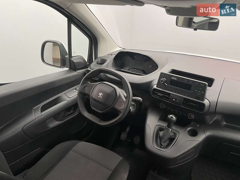 Минивэн Peugeot Rifter 2020 в Киеве фото 11 Минивэн Peugeot Rifter 2020 в Киеве