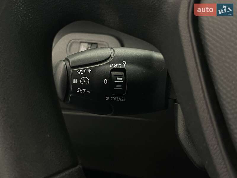Минивэн Peugeot Rifter 2020 в Киеве фото 13 Минивэн Peugeot Rifter 2020 в Киеве