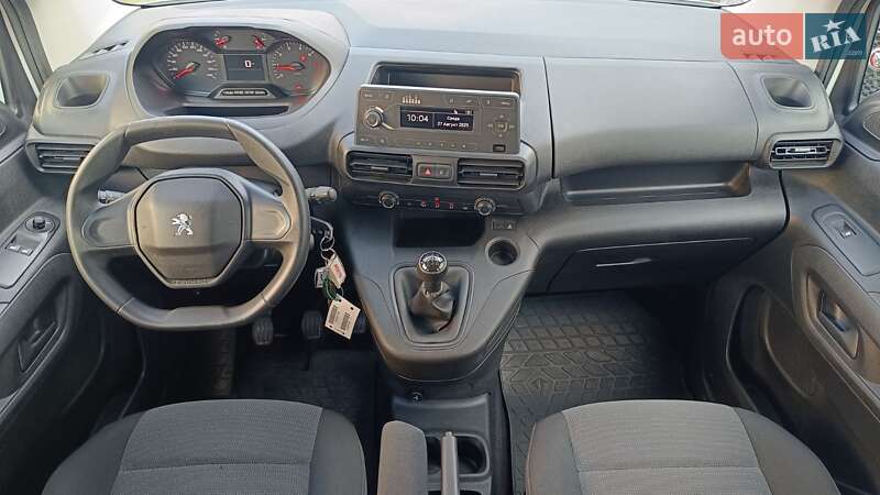 Минивэн Peugeot Rifter 2020 в Киеве фото 8 Минивэн Peugeot Rifter 2020 в Киеве