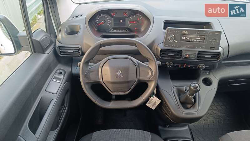 Минивэн Peugeot Rifter 2020 в Киеве фото 9 Минивэн Peugeot Rifter 2020 в Киеве
