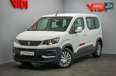 Минивэн Peugeot Rifter 2020 в 