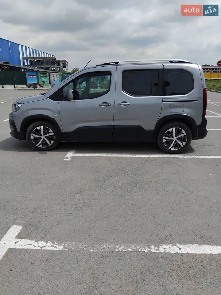 2019 Peugeot Rifter - мініатюра 28