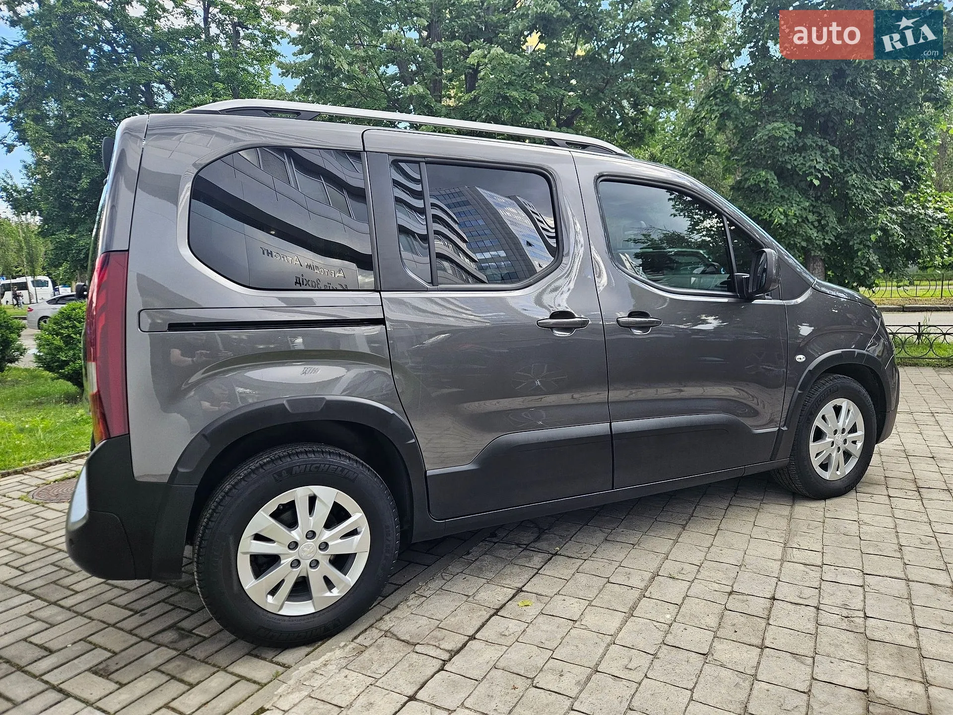 2021 Peugeot Rifter - мініатюра 9