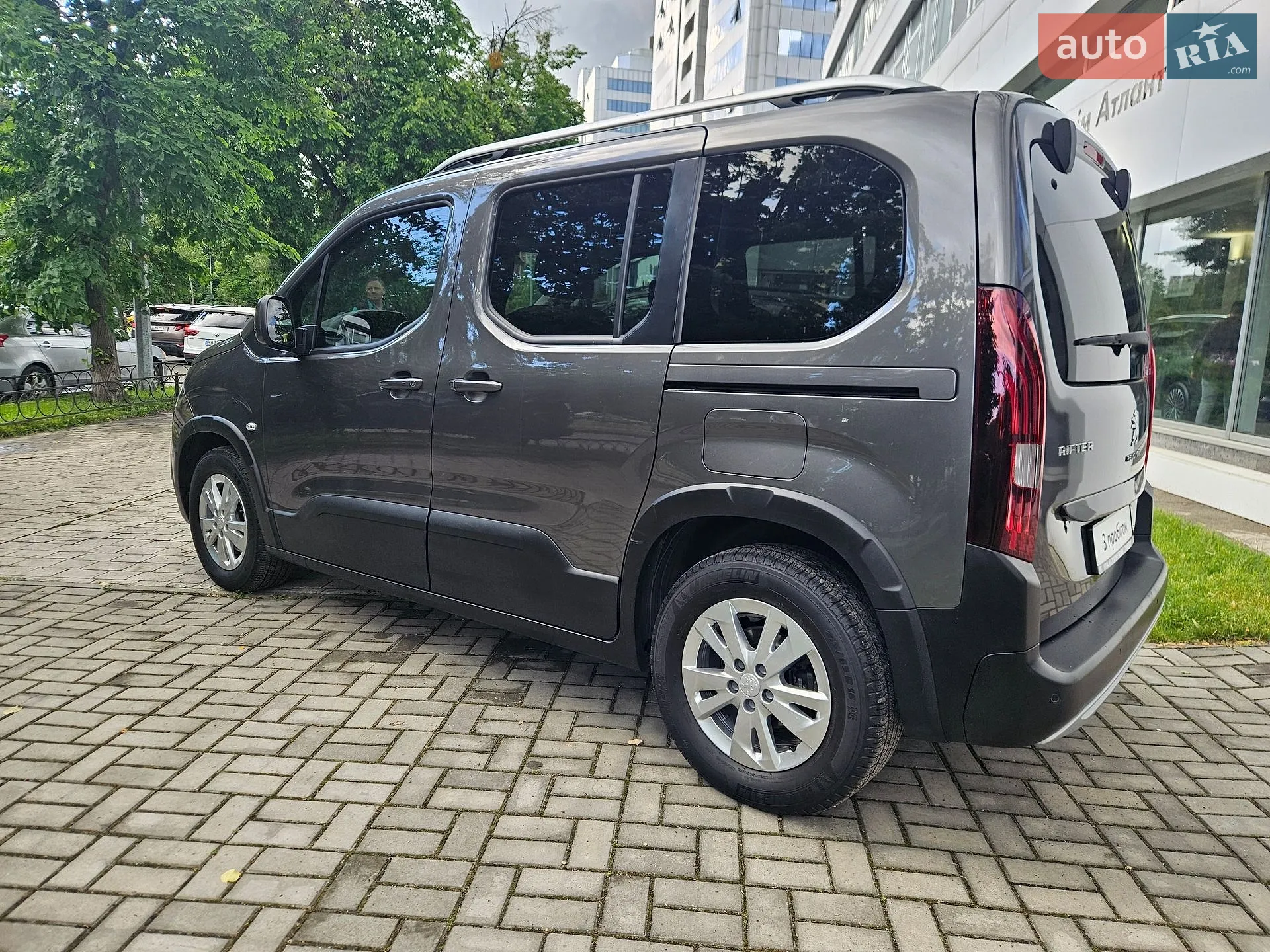 2021 Peugeot Rifter - мініатюра 14