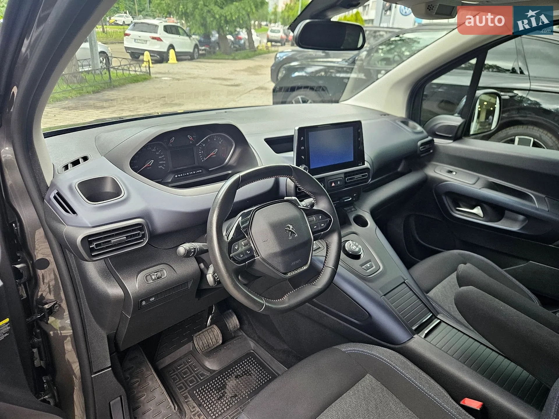 2021 Peugeot Rifter - мініатюра 27