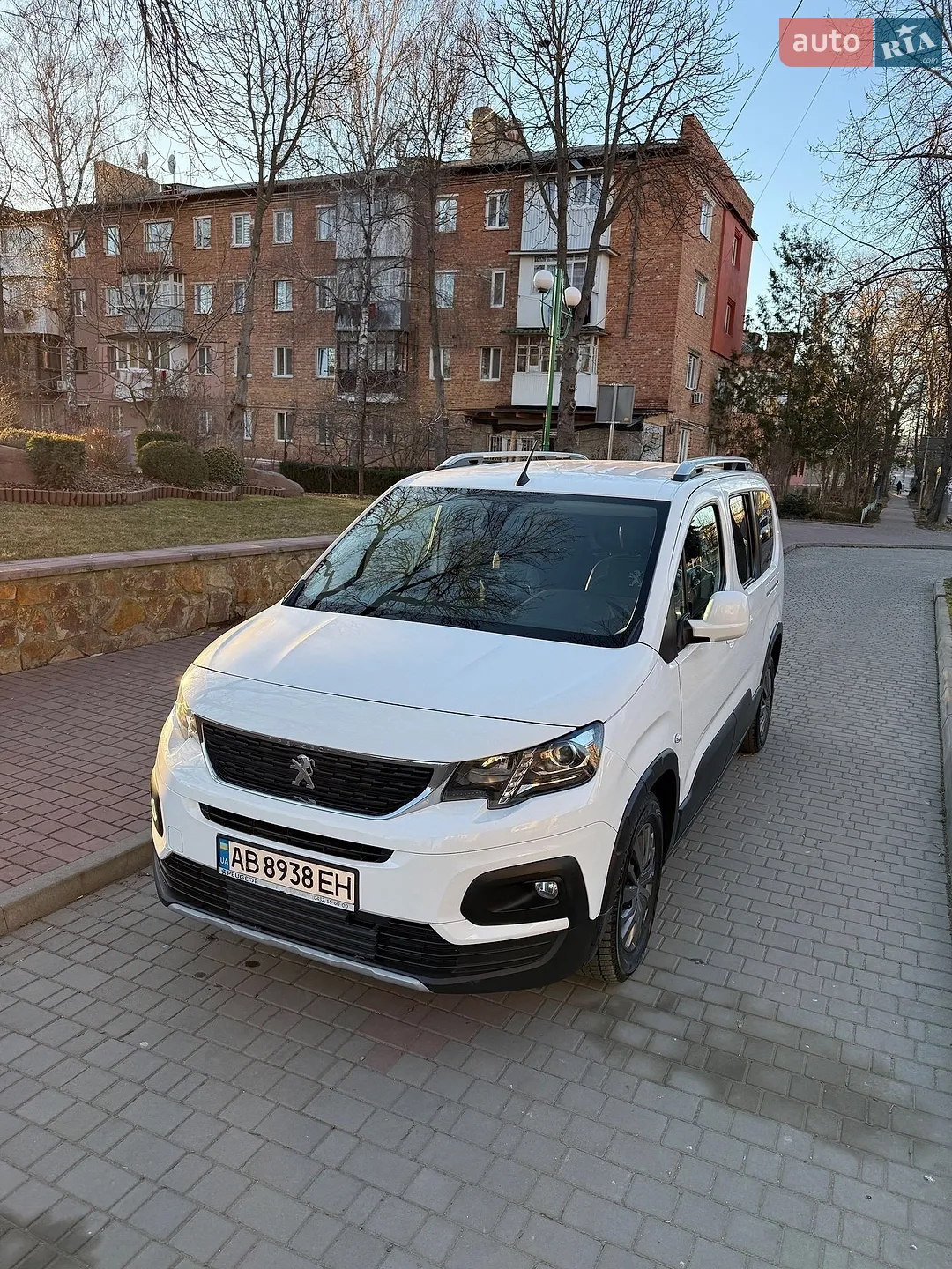 2019 Peugeot Rifter - мініатюра 9