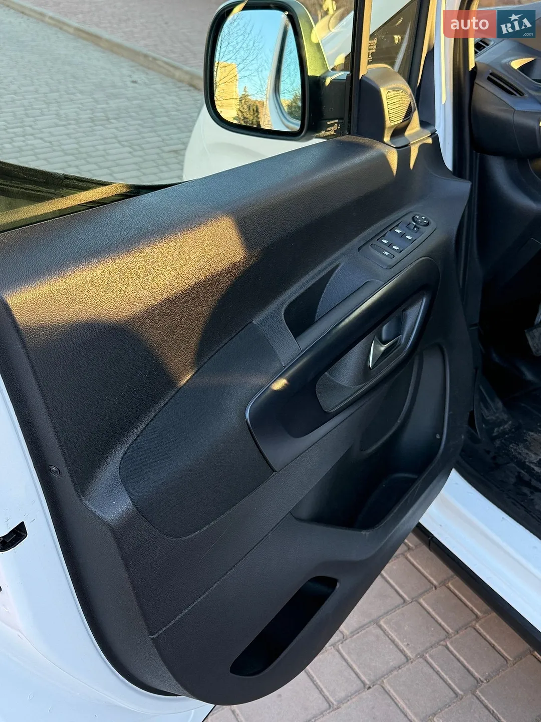 2019 Peugeot Rifter - мініатюра 33