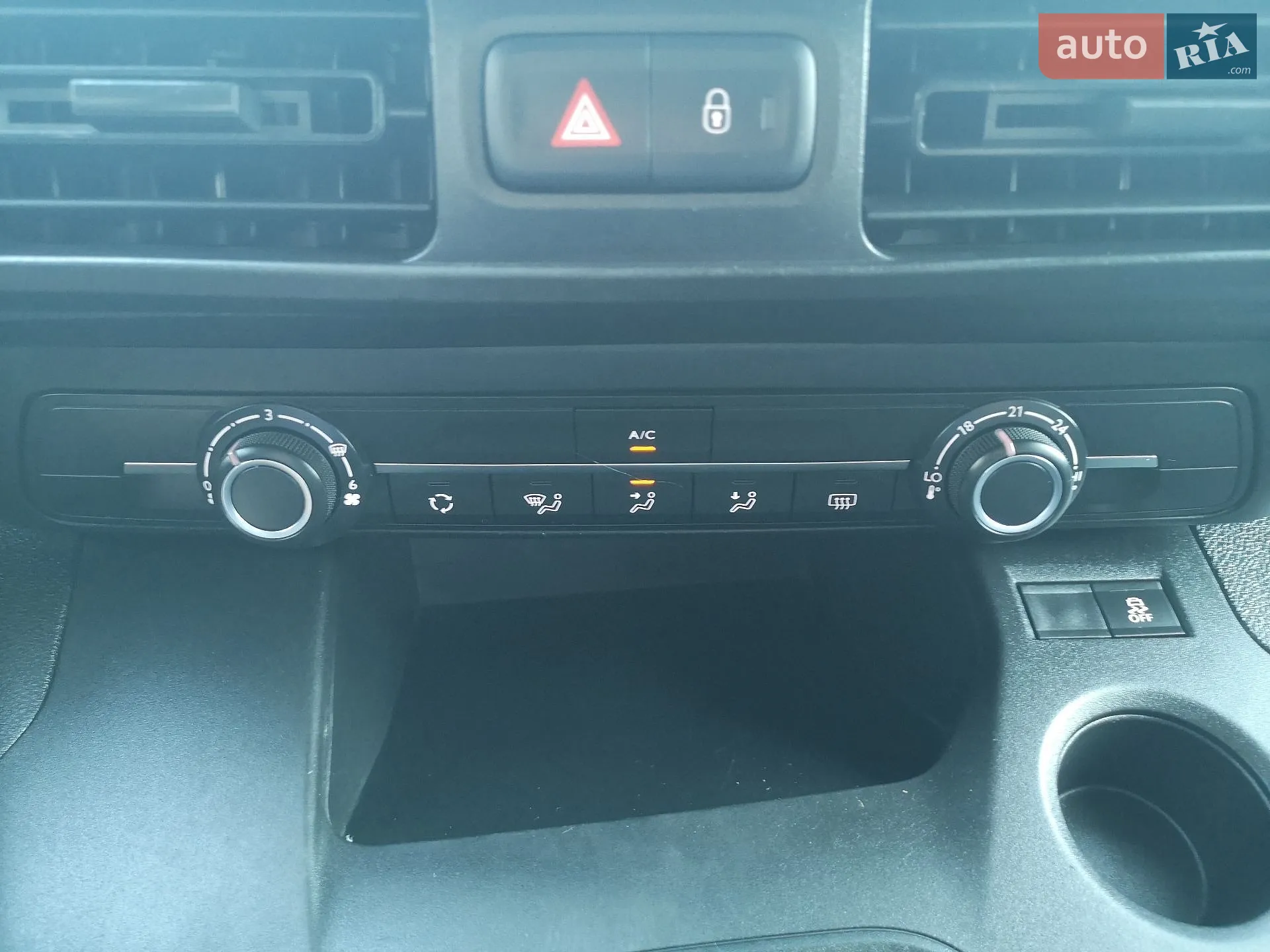 2018 Peugeot Rifter - мініатюра 34