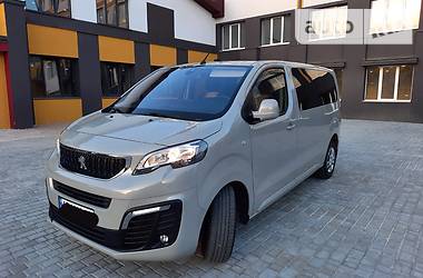 Peugeot Traveller 2017