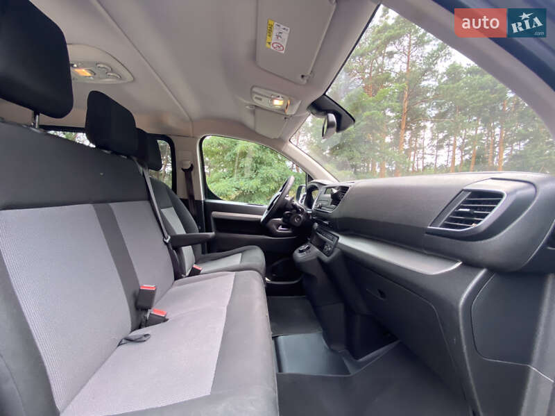 Минивэн Peugeot Traveller 2017 в Бориславе