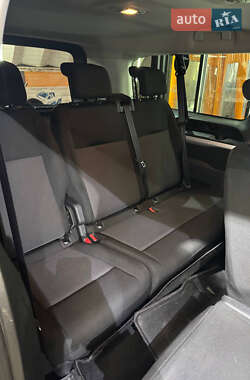Минивэн Peugeot Traveller 2020 в 