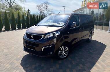 Минивэн Peugeot Traveller 2021 в 