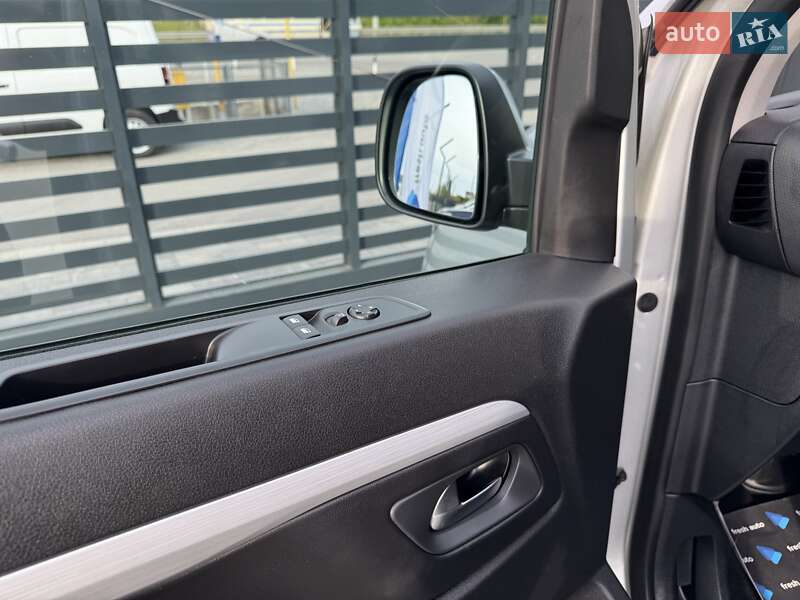 Минивэн Peugeot Traveller 2017 в Ровно