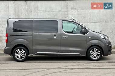 Минивэн Peugeot Traveller 2018 в 