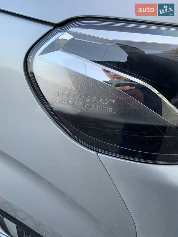 Минивэн Peugeot Traveller 2018 в Харькове