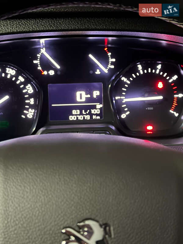 Минивэн Peugeot Traveller 2023 в Киеве