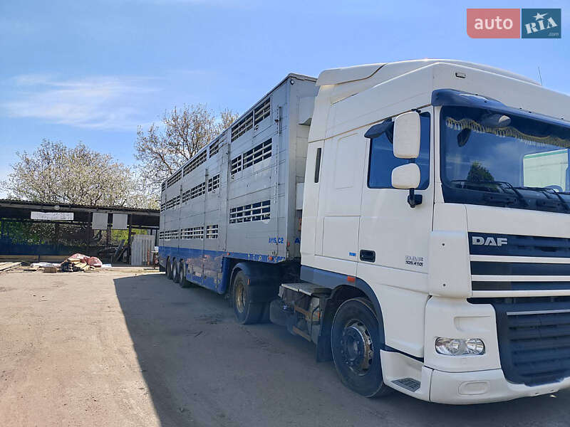 Для перевозки животных - полуприцеп Pezzaioli SBA 2000 в Лубнах фото 3 Для перевозки животных - полуприцеп Pezzaioli SBA 2000 в Лубнах