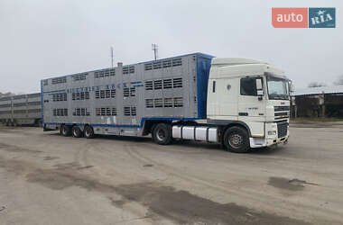 Для перевозки животных - полуприцеп Pezzaioli SBA 2005 в Казатине