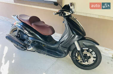 Макси-скутер Piaggio Beverly 500 2004 в Киеве