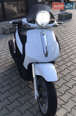 Макси-скутер Piaggio Beverly 500 2006 в 