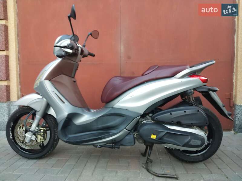 Макси-скутер Piaggio Beverly 2012 в Полтаве