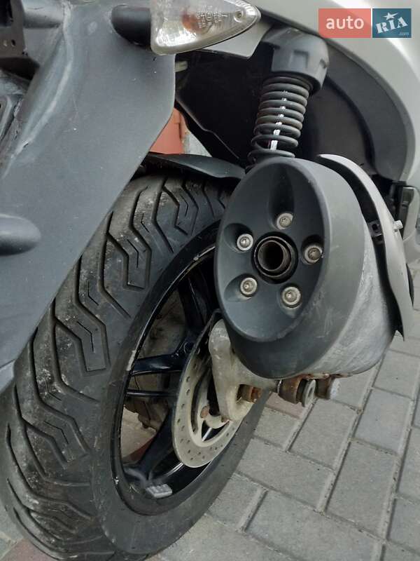 Макси-скутер Piaggio Beverly 2012 в Полтаве