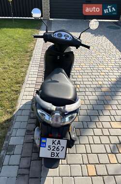 Скутер Piaggio FLY 2011 в 
