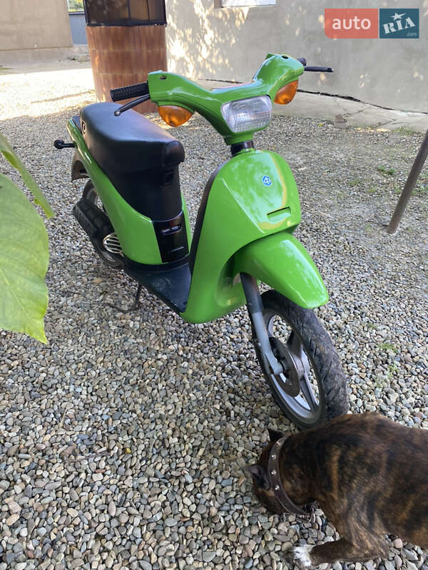 Скутер Piaggio Free 2000 в Калуше