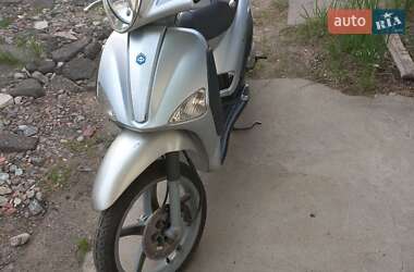 Скутер Piaggio Liberty 50 2007 в Києві