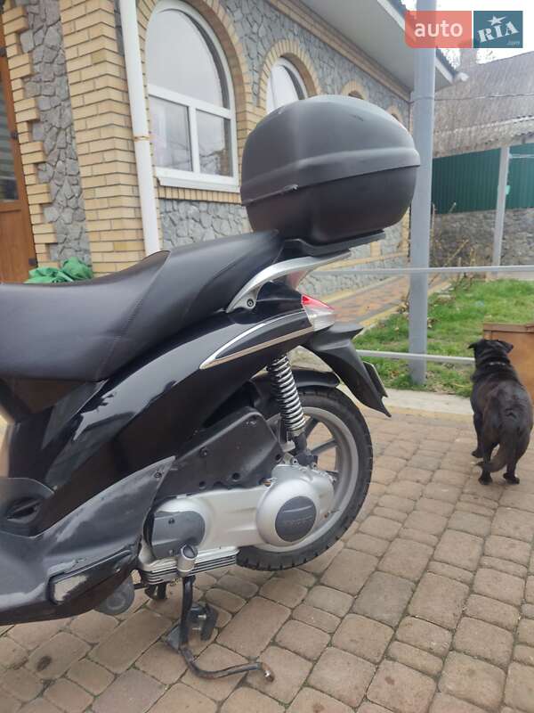 Скутер Piaggio Liberty 2011 в Білій Церкві