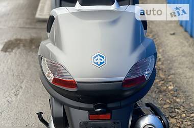 Макси-скутер Piaggio MP3 2014 в 
