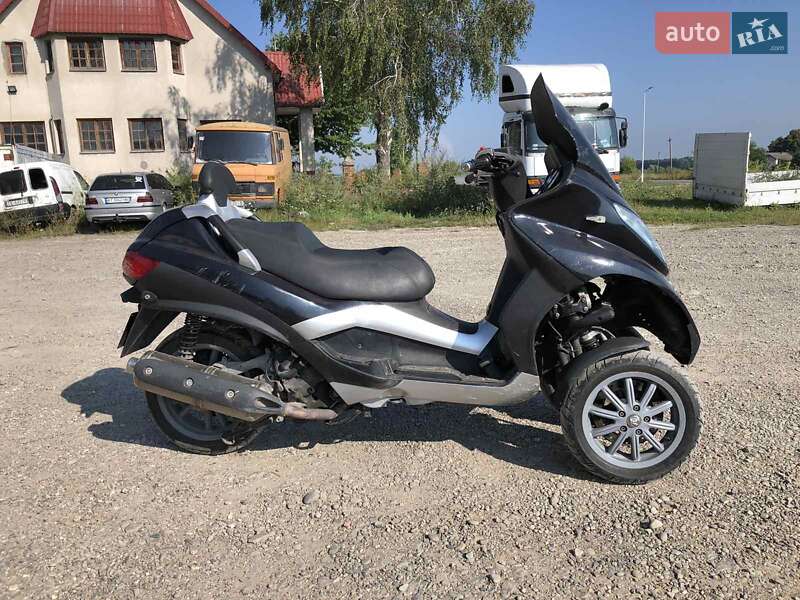 Скутер Piaggio MP3 2011 в Галиче
