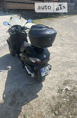 Макси-скутер Piaggio MP3 2007 в 