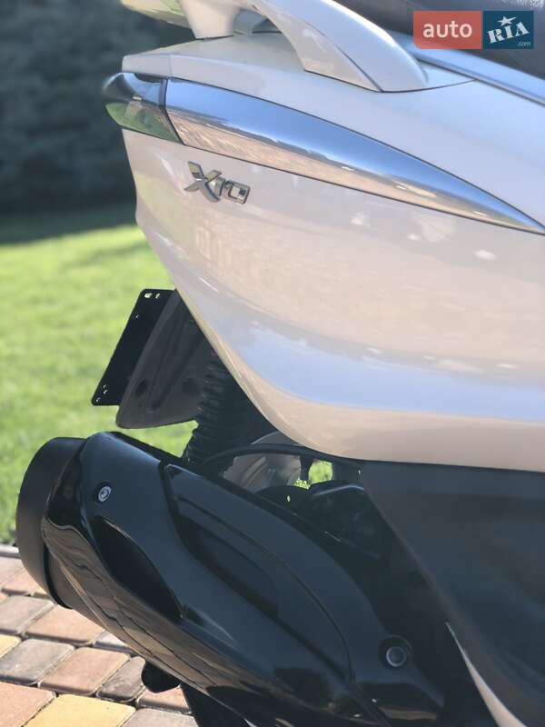 Макси-скутер Piaggio X10 2014 в Умани