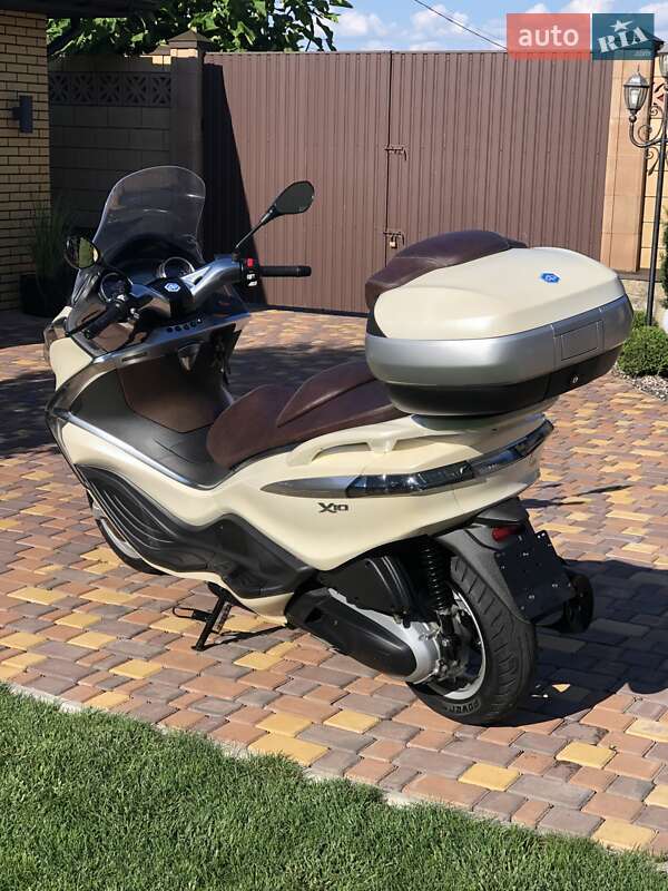 Макси-скутер Piaggio X10 2014 в Умани