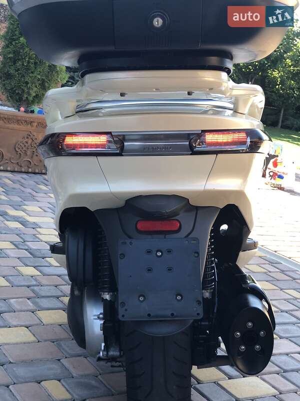 Макси-скутер Piaggio X10 2014 в Умани