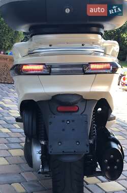 Макси-скутер Piaggio X10 2014 в 