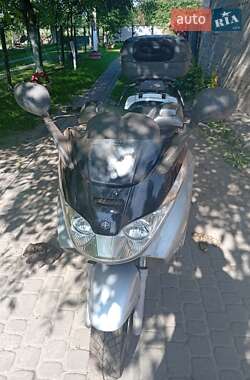 Максі-скутер Piaggio X8 2004 в Львові