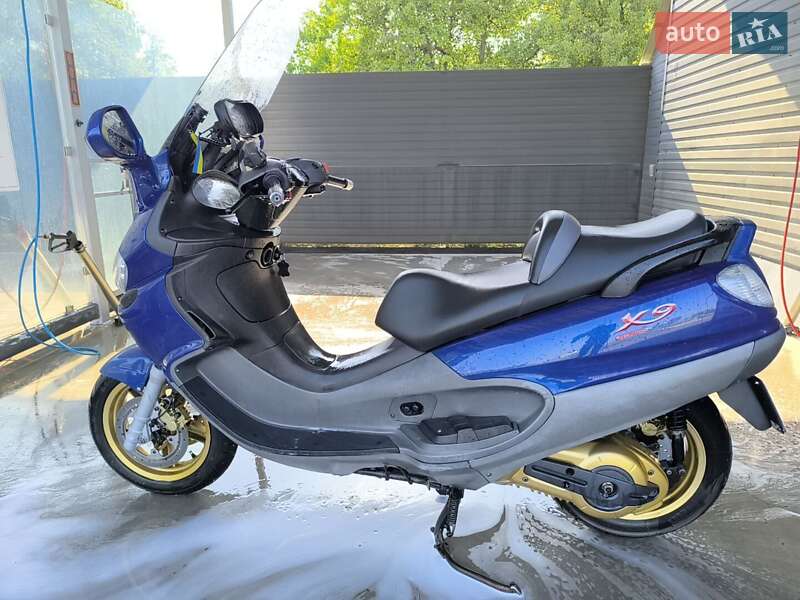 Макси-скутер Piaggio X9 2003 в Харькове