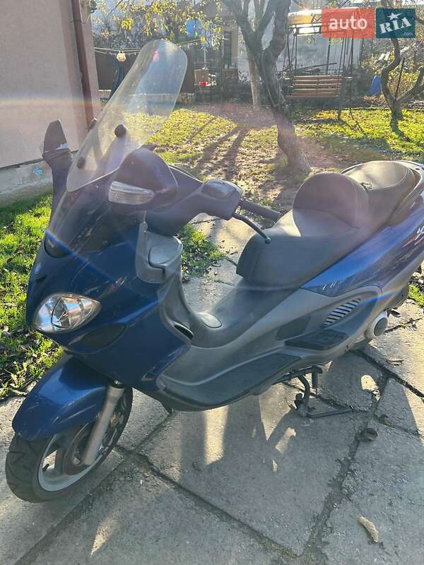 Максі-скутер Piaggio X9 2003 в Львові