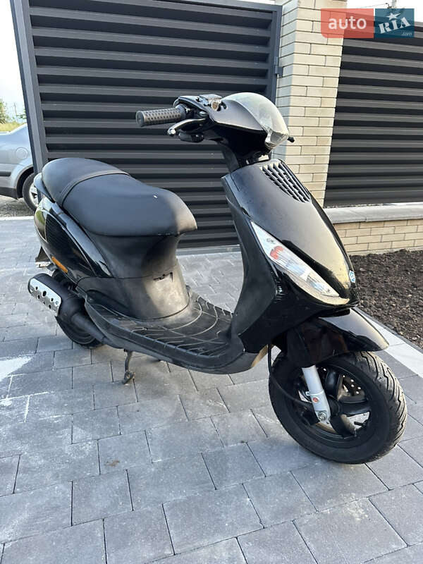 Мопеды Piaggio Zip 2009 в Снятине фото 2 Мопеды Piaggio Zip 2009 в Снятине