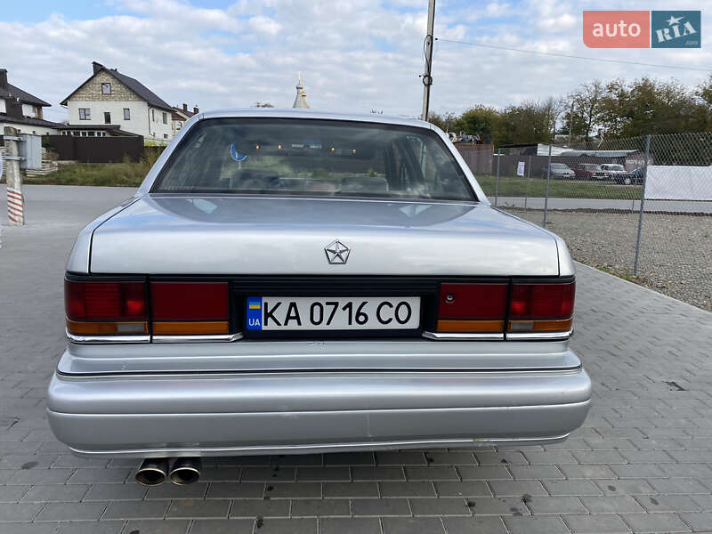 Седан Plymouth Acclaim 1989 в Кам'янець-Подільському