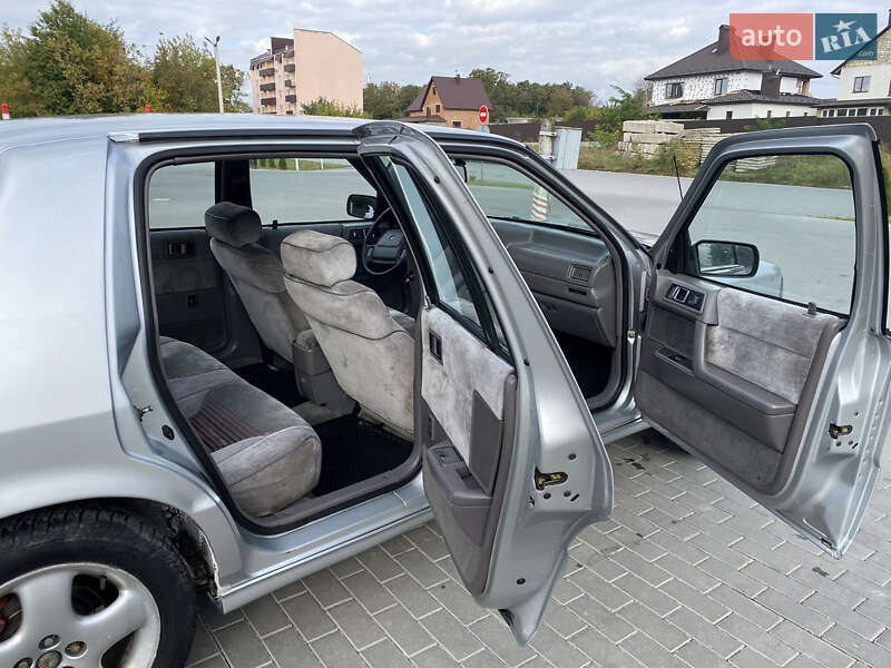 Седан Plymouth Acclaim 1989 в Кам'янець-Подільському
